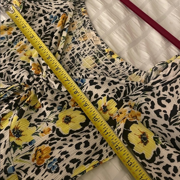 LOVESTITCH 💛🖤 Floral Animal print puff sleeve Maxi dress - Picture 12 of 13